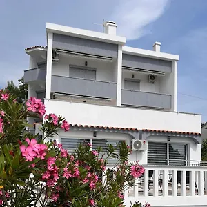 3* Panzió Rosa